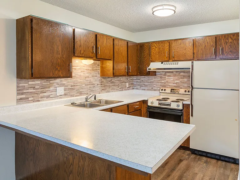 Bunnell Apartments — Photo 15