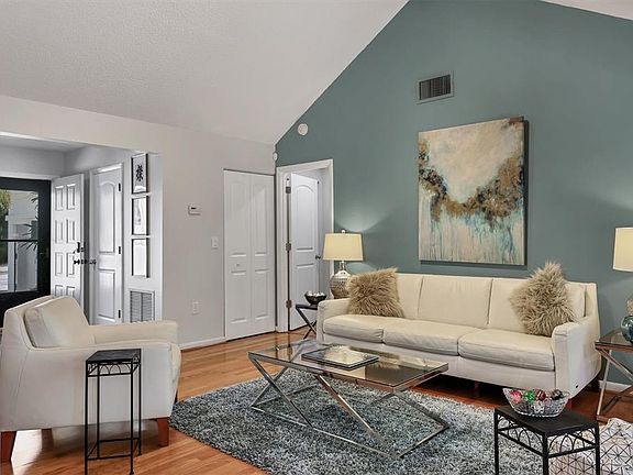 3rd image of 4540 ASCOT CIRCLE N