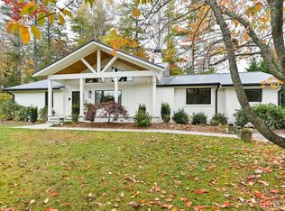 28 Cashiers Lake Rd, Cashiers, NC 28717