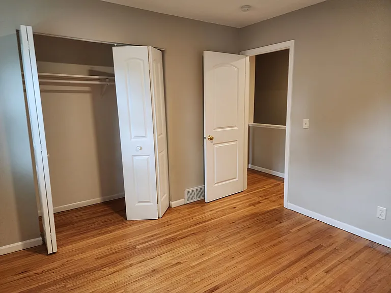 4520 Fillmore St NE — Photo 8