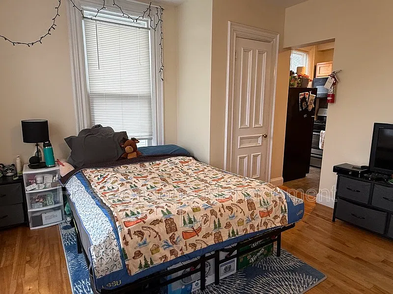 Studio, 1.0 bath, 450 sqft, $1,400 — Photo 4