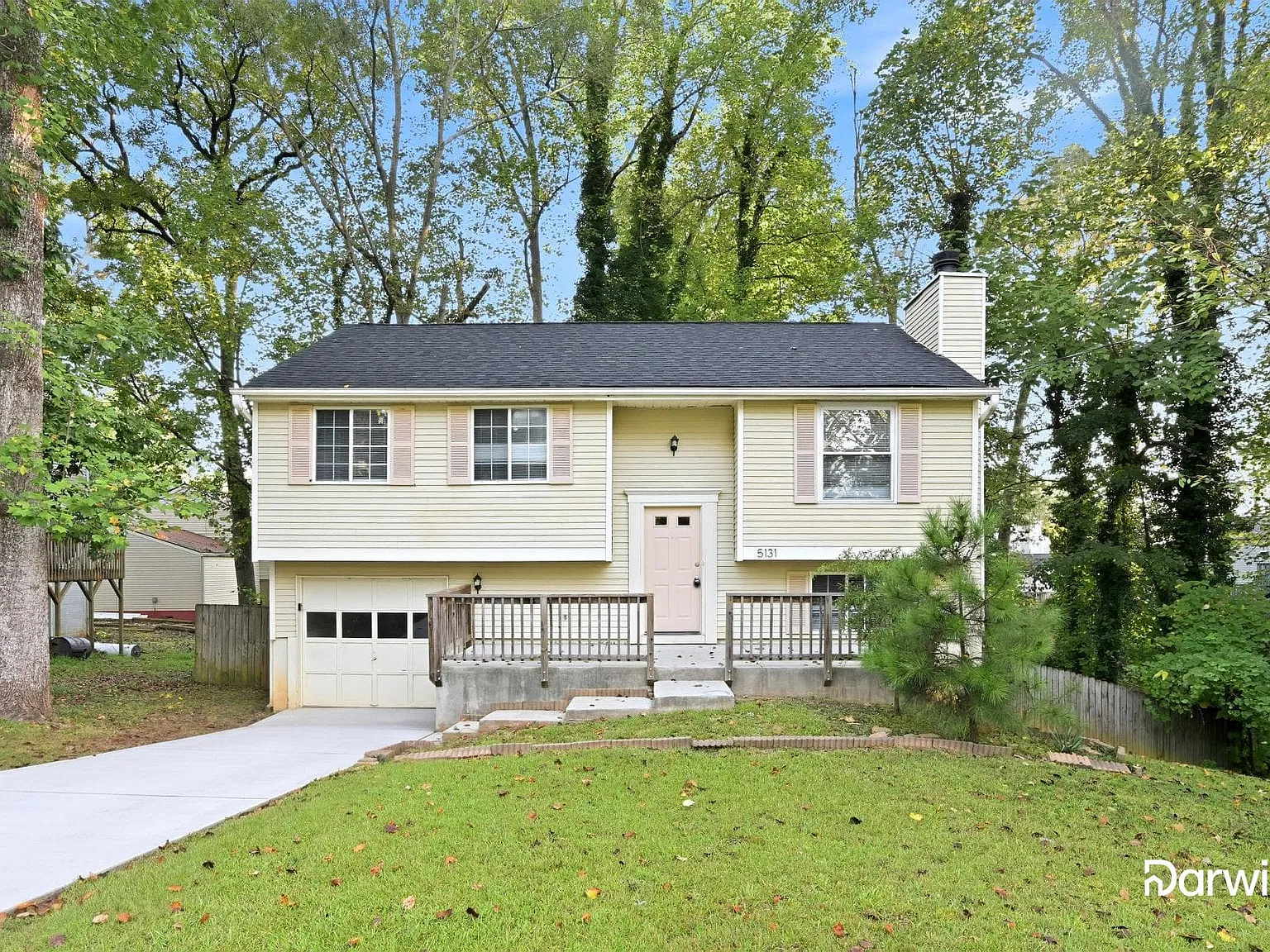 3 bed, 3.0 bath, 1428 sqft, $2,355 — Photo 1