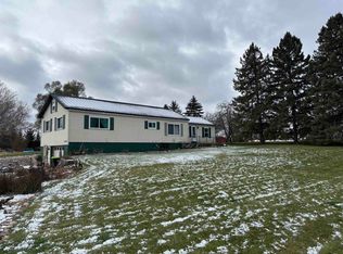 2458 E Surrey Rd, Clare, MI 48617