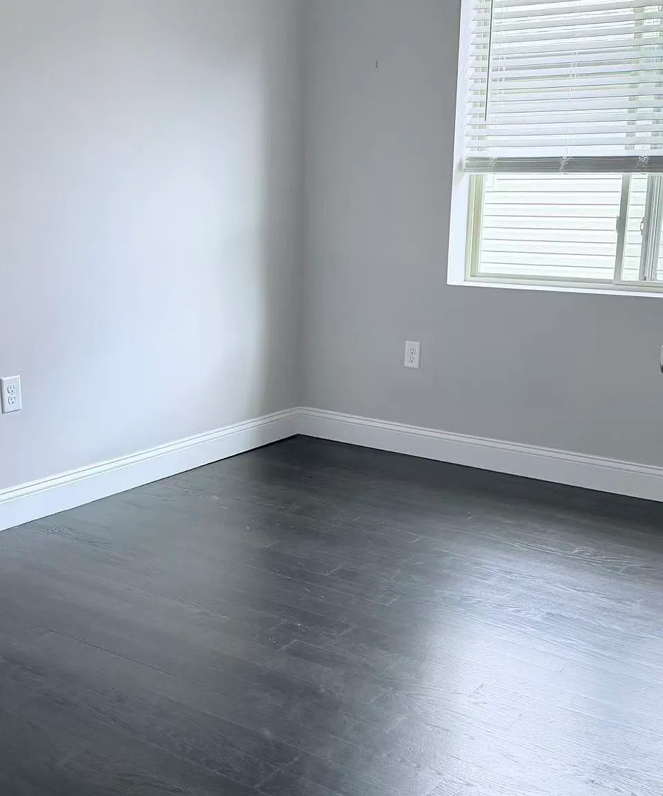 3 bed, 1235 sqft, $3,500 — Photo 3