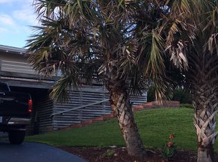 114 Knollwood Dr, Pine Knoll Shores, NC 28512