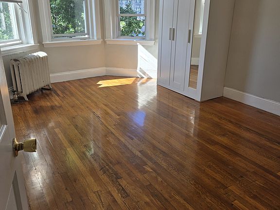 5th image of 1193 Commonwealth Ave APT 18