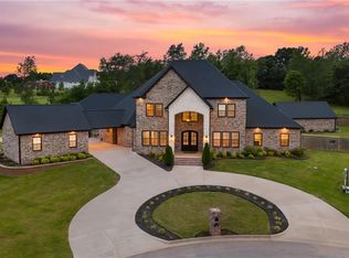 5104 S Haxton Cir, Bentonville, AR 72713