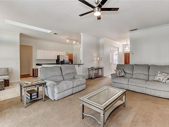 4th image of 462 N Pine Meadow Dr