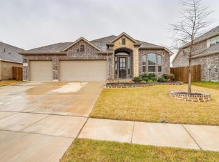111 Olympic Ln, Forney, TX 75126