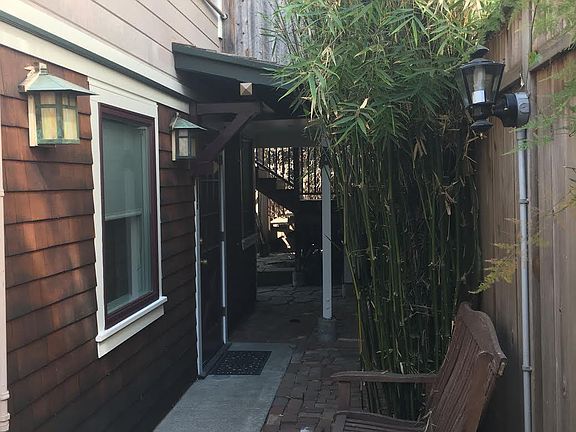 This is further down the walkway toward the front door of the apartment.