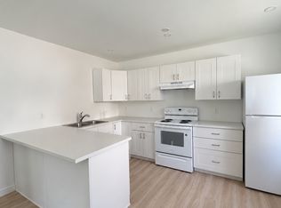 94 Pleasant St #B, Halifax, NS B2Y3P5