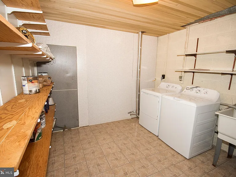 16 Castlehill Ct — Photo 25