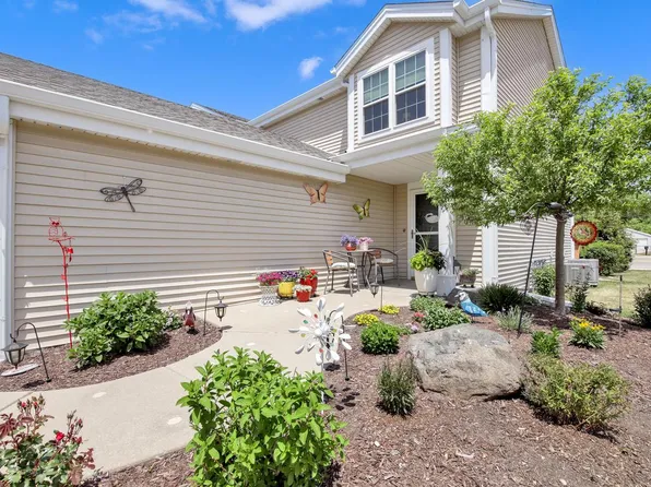 2101 E Broadway #D, Waukesha, WI 53186