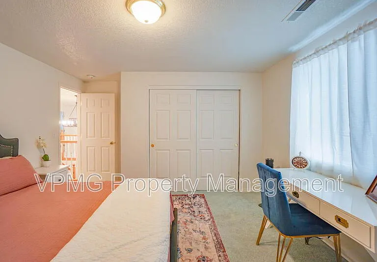 911 NW 148th St — Photo 28