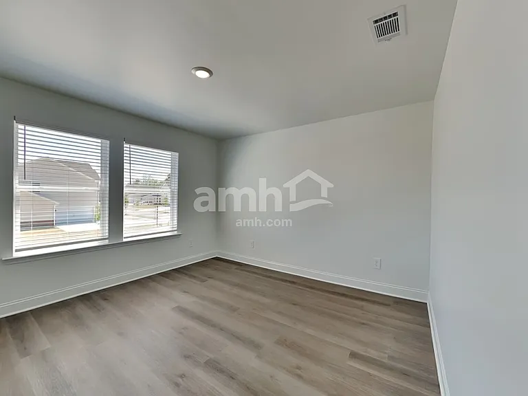 618 Grohmann Path — Photo 16