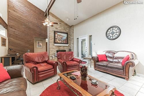 1st image of 3405 Scenic Hills Dr