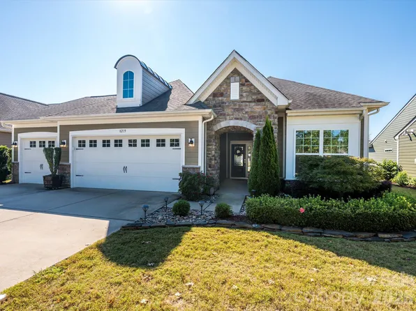 8219 Asher Chase Trl, Lancaster, SC 29720
