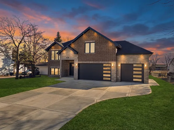 9327 Pleasant Ave, Tinley Park, IL 60487