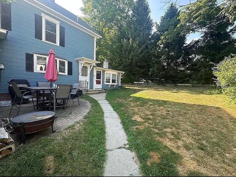 6 Laurel St #3 — Photo 11