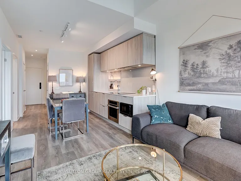 28 Ann St #807 — Photo 1