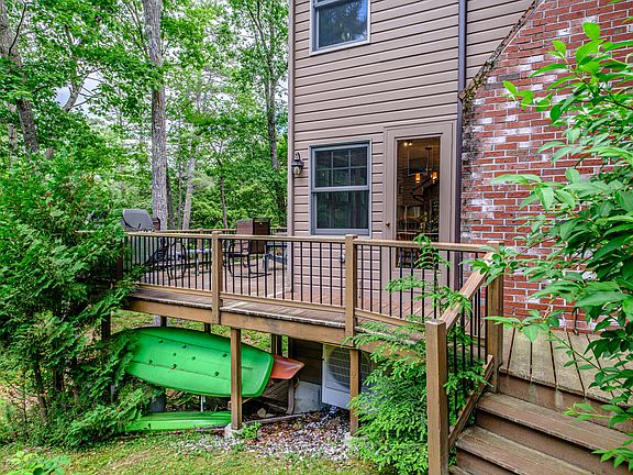 4th image of 17 Loon Lane #17