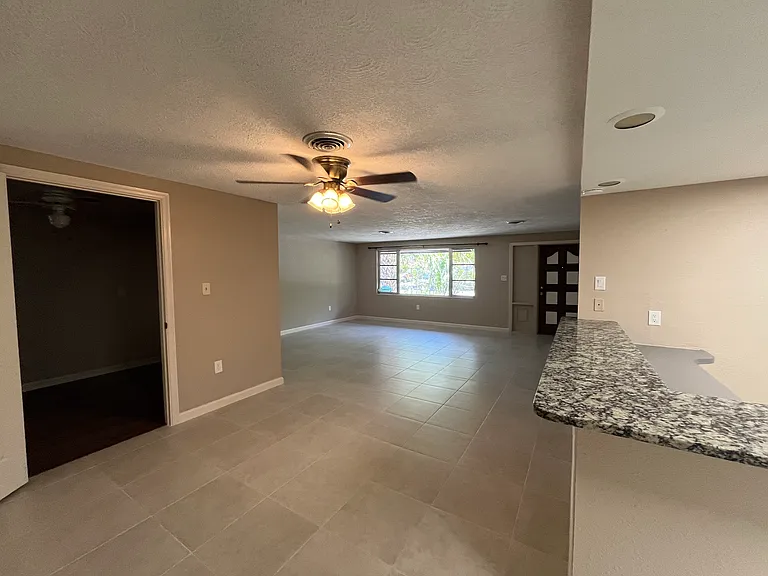 23087 Central Ave #1 — Photo 2