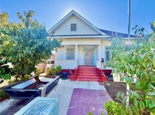 860 W 54th St, Los Angeles, CA 90037