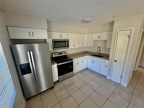 4th image of 10123 N 11TH STREET #A