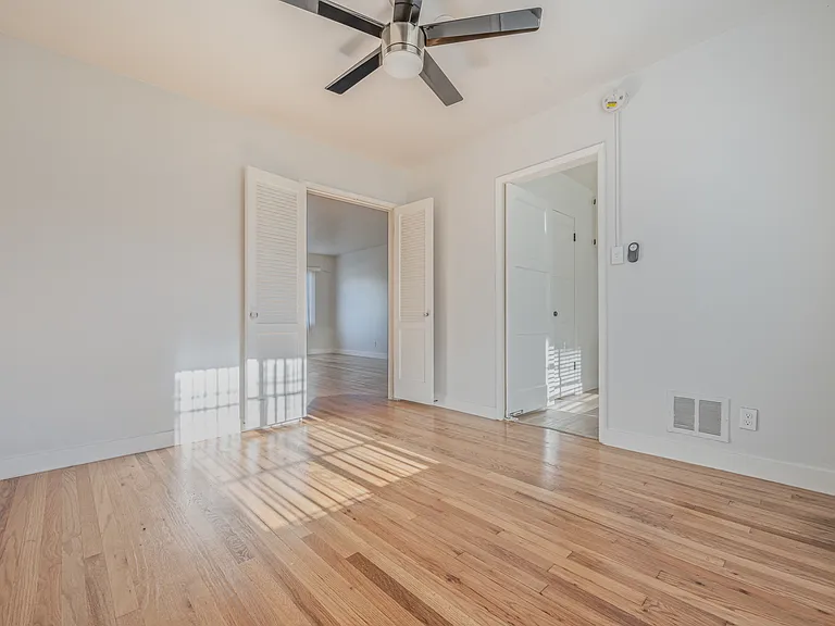 4320 Santa Rosalia Dr #B — Photo 6