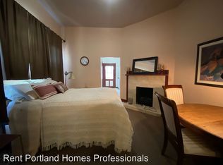 1818 NW Couch St #3, Portland, OR 97209