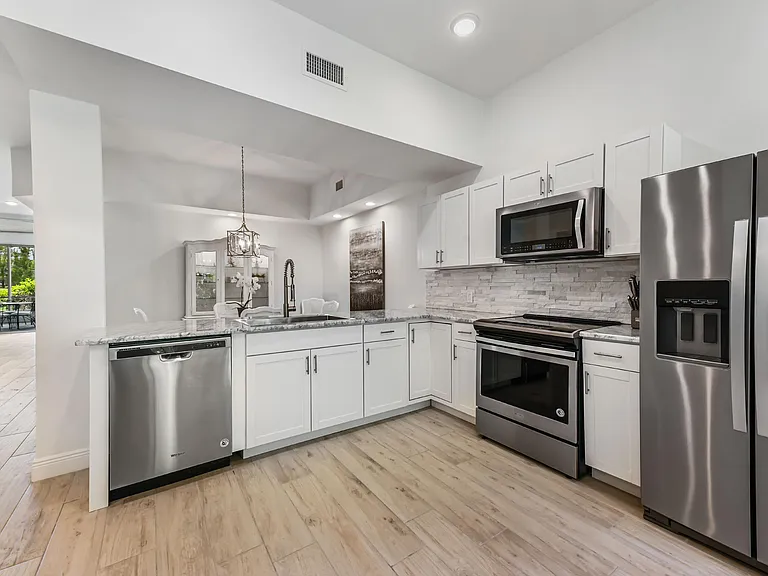 2864 Winding Oak Ln #A — Photo 5