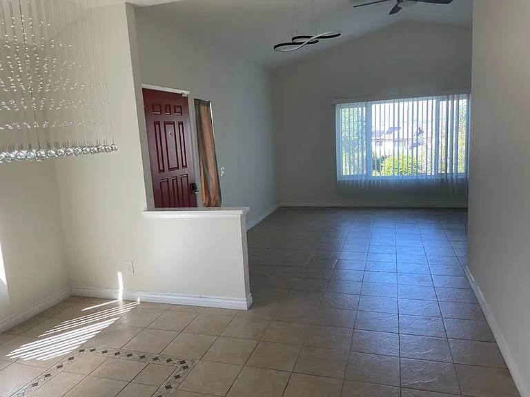 1820 Willowspring Dr — Photo 8