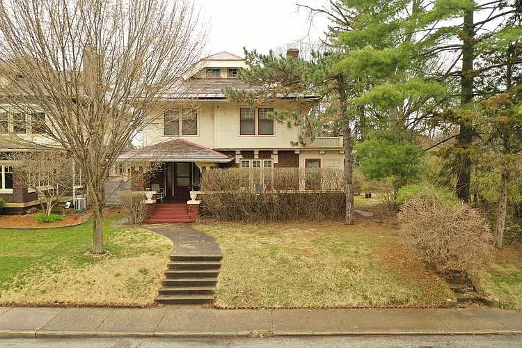 3335 N Washington Blvd photo 1