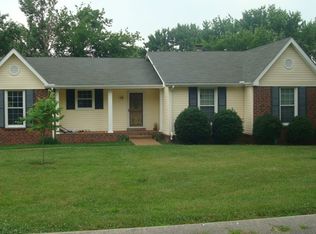 103 Glen Oak Ct E, Hendersonville, TN 37075