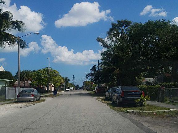 2nd image of 1927 NW 51st St