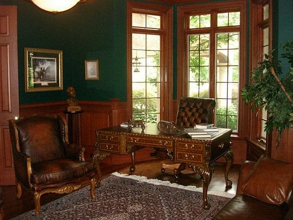 3rd image of 243 Longhorn Dr