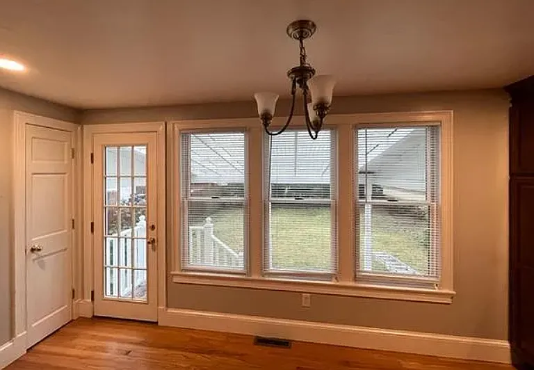 24 Cain Ave — Photo 3