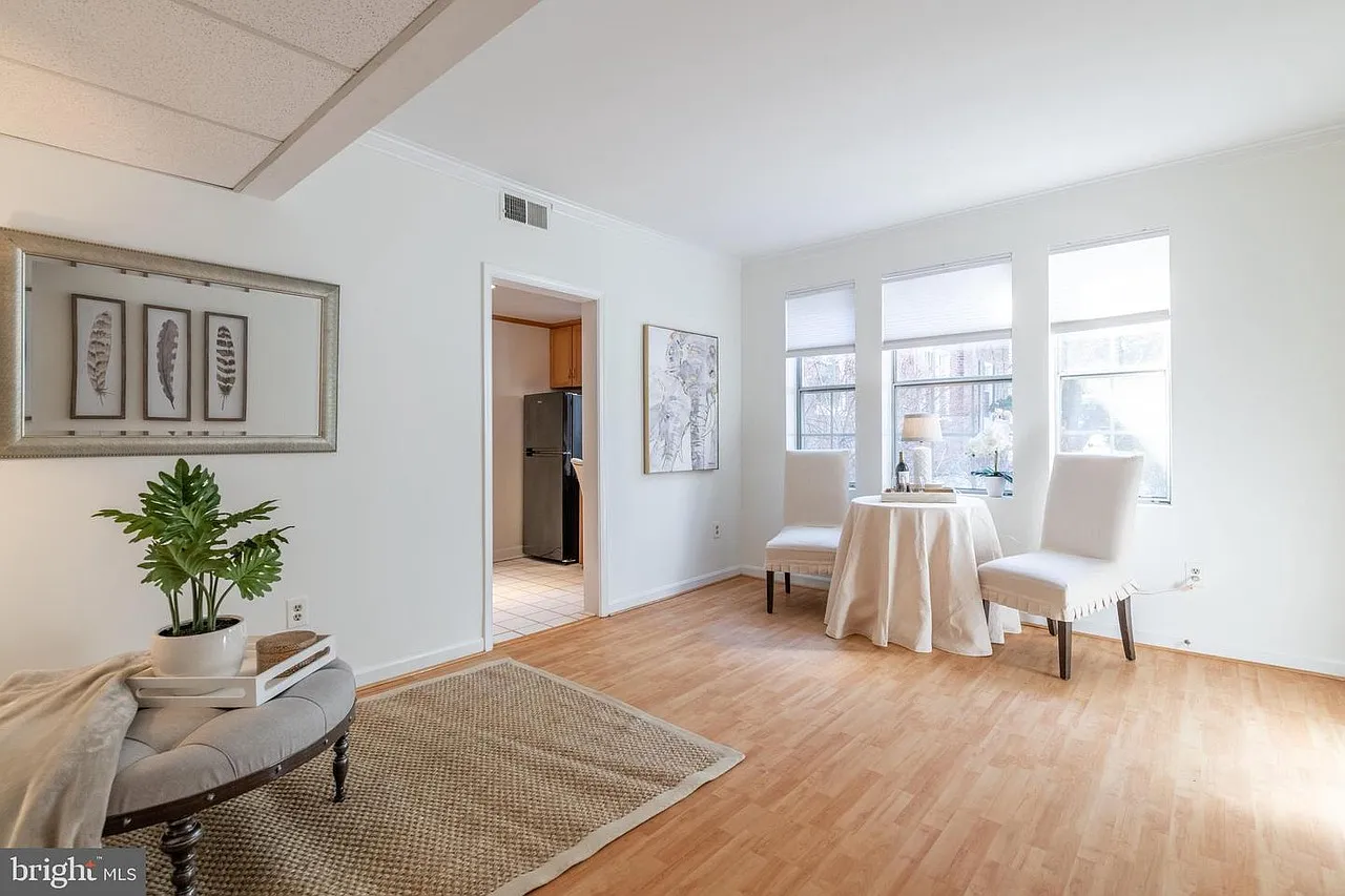 1 bed, 635 sqft, $2,100 — Photo 2