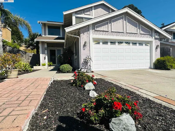 3166 Larchmont Ln, San Pablo, CA 94806