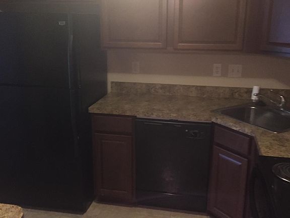 3rd image of 127 Brookland Ter APT 9