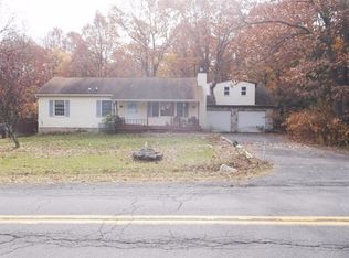 56 Mountain Dr, Mount Pocono, PA 18344
