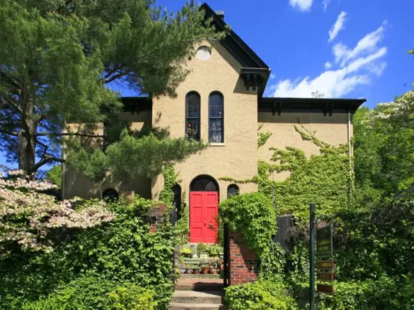 80 S Main St, Lambertville, NJ 08559