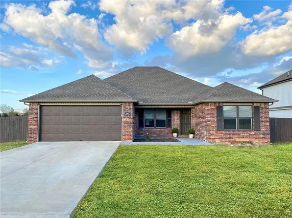 1002 Macy Ln, Elkins, AR 72727