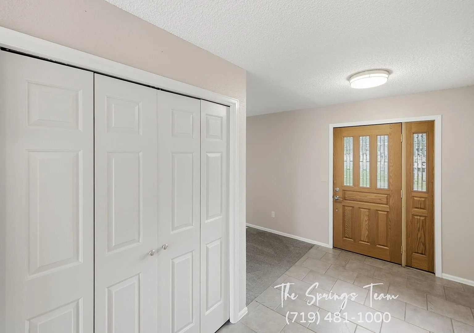 Spacious 4-Bedroom Home With Exceptional Palmer Park Access — Photo 4