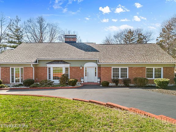 2nd image of 1448 Darbee Dr