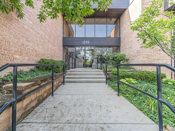 1255 N Sterling Ave Unit 201, Palatine, IL 60067