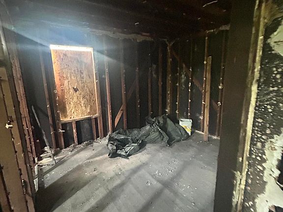 5th image of 1710 Humphrey St