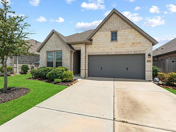 2nd image of 29411 Amber Pine Ct