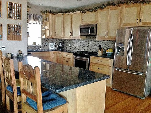 Large kitchen with SS appliances and lots of storage