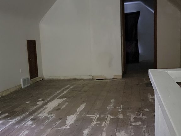 5th image of 12531 S Honore St